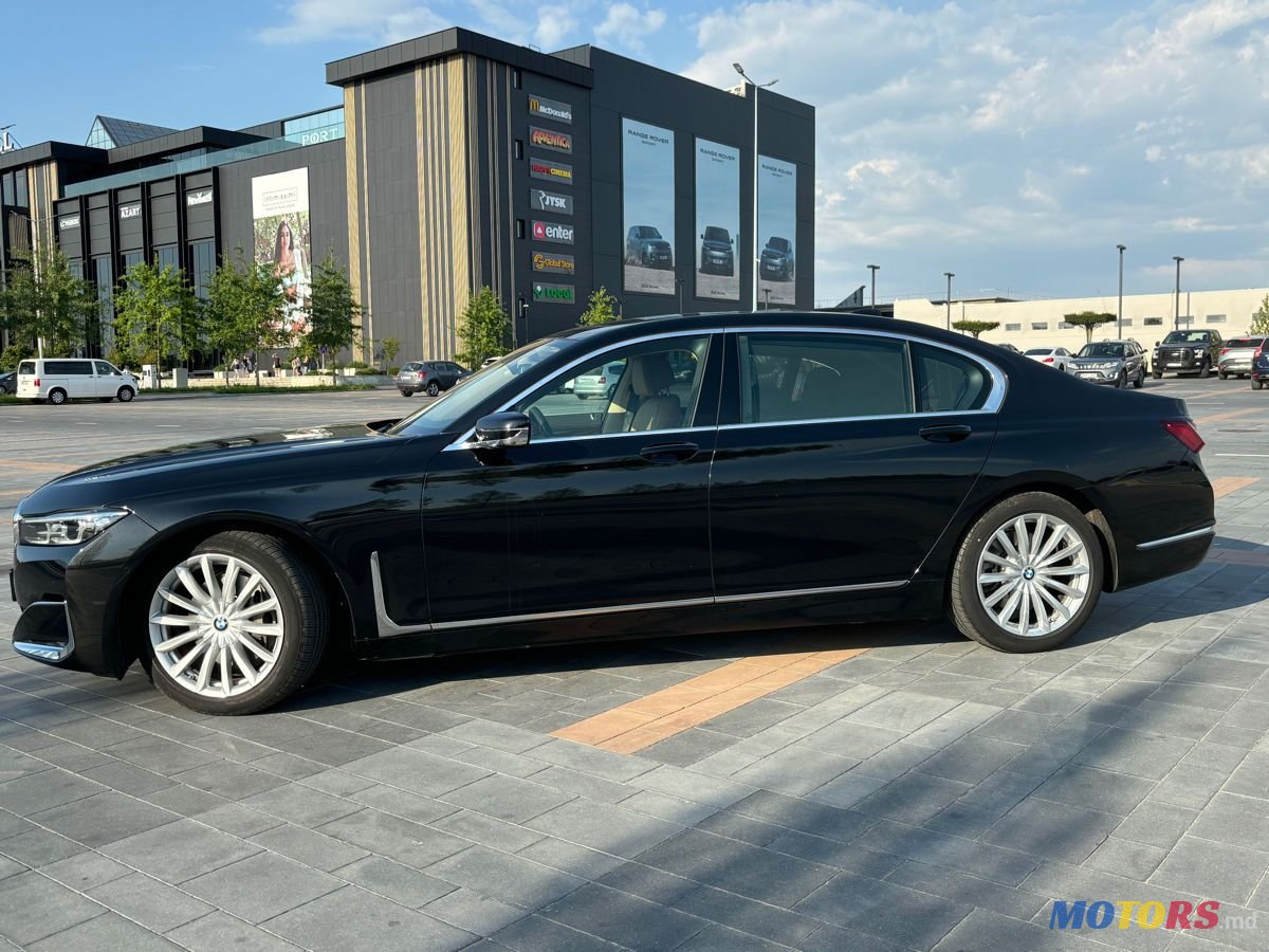 2022' BMW 7 Series photo #2