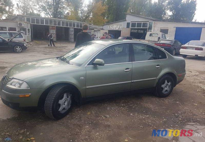 2003' Volkswagen Passat photo #1