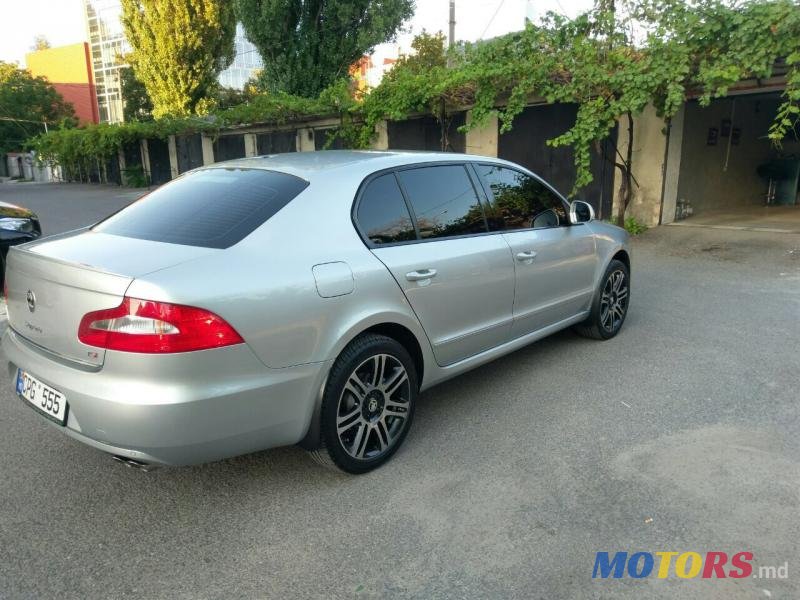 2012' Skoda Superb photo #2