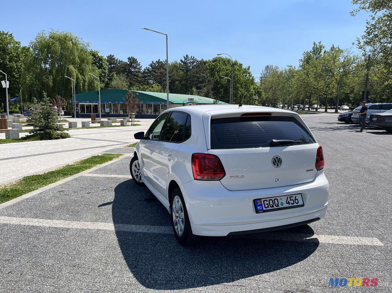 2011' Volkswagen Polo photo #4