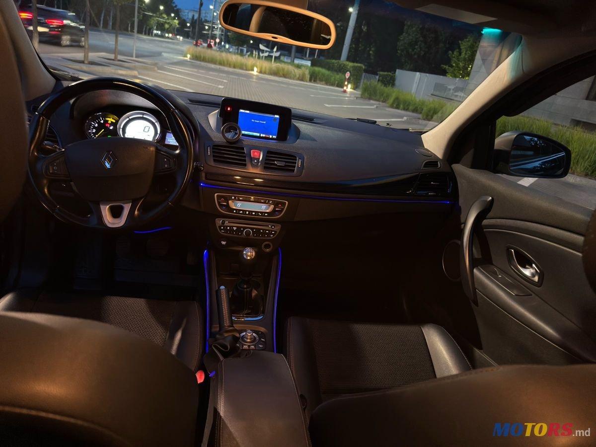 2010' Renault Megane photo #4