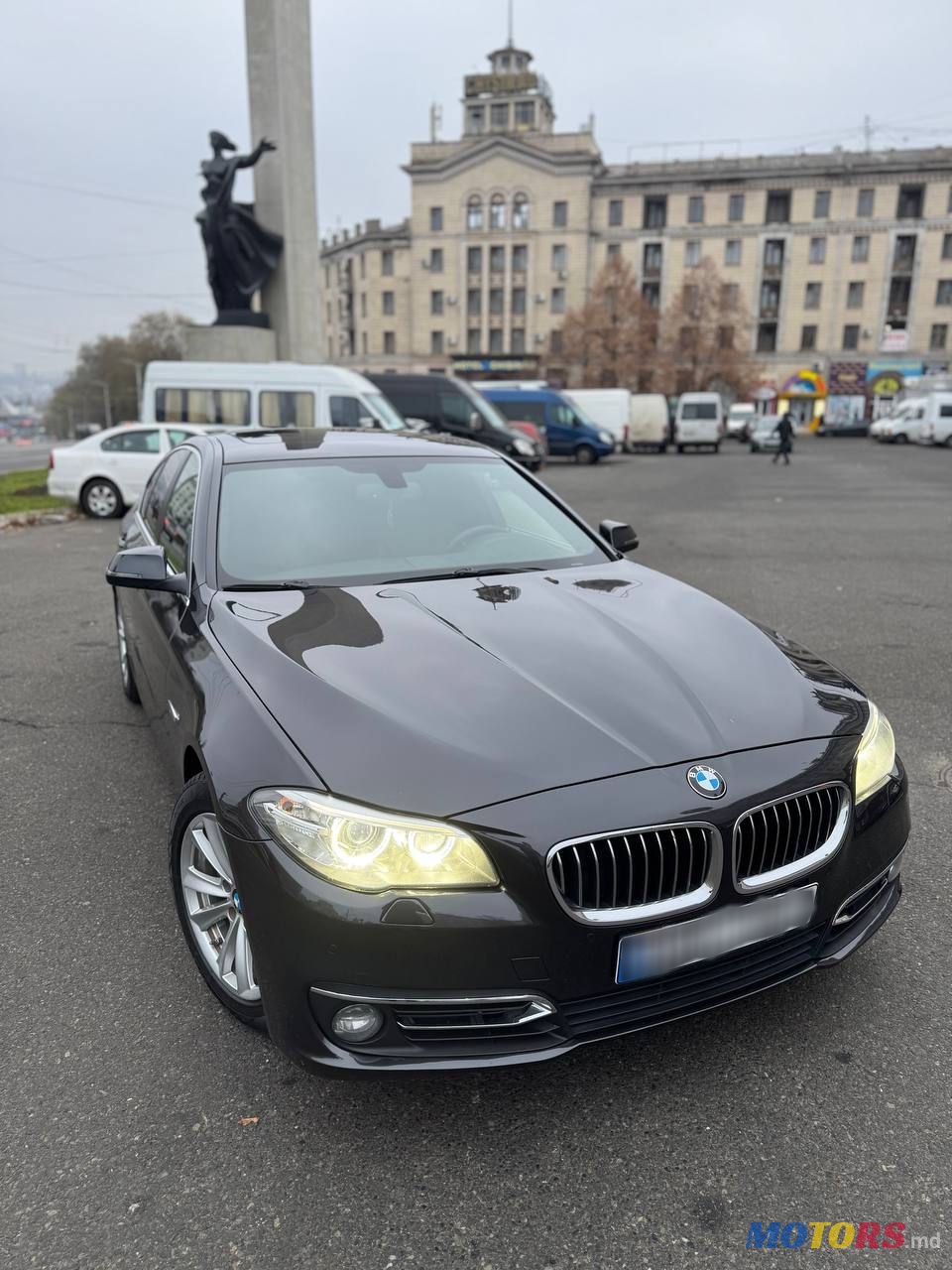 2016' BMW 5 Series photo #1