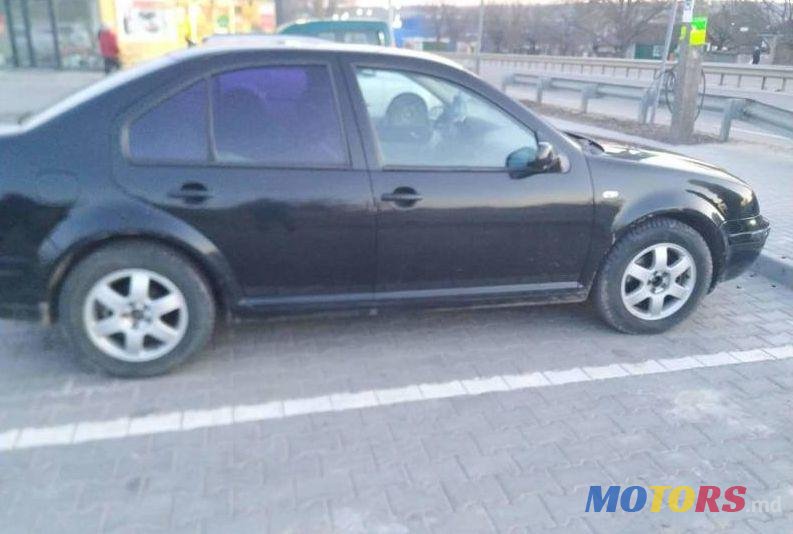 2002' Volkswagen Bora photo #1