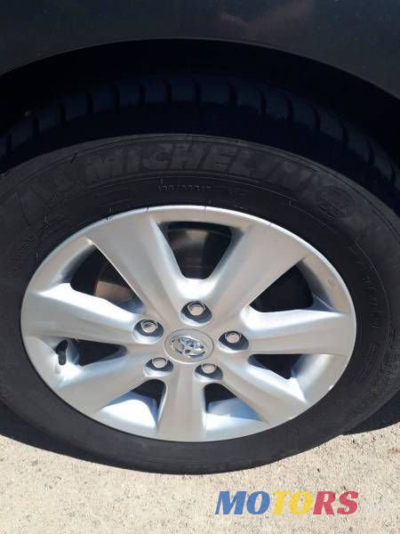 2009' Toyota Auris photo #6