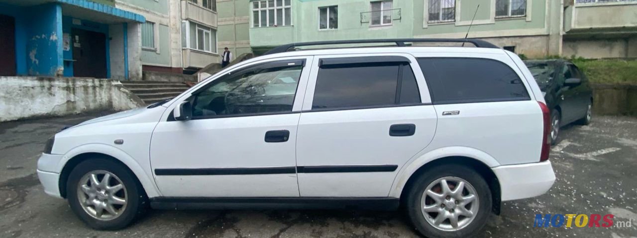 2004' Opel Astra photo #1