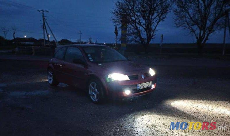 2005' Renault Megane photo #1