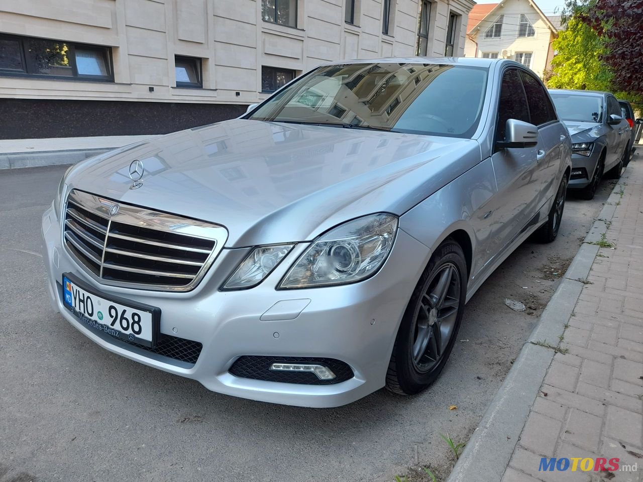 2010' Mercedes-Benz E Класс photo #2