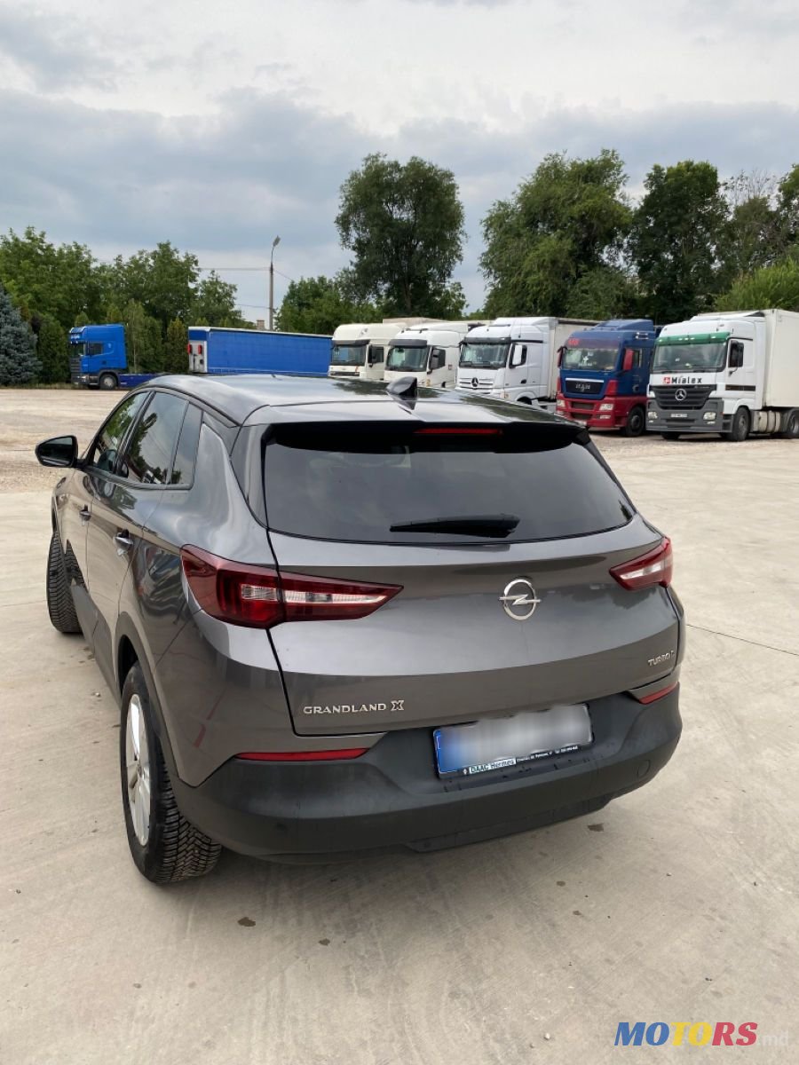 2020' Opel Grandland X photo #2