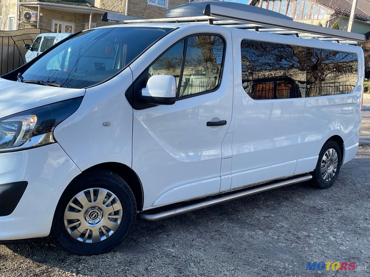 2016' Opel Vivaro photo #2