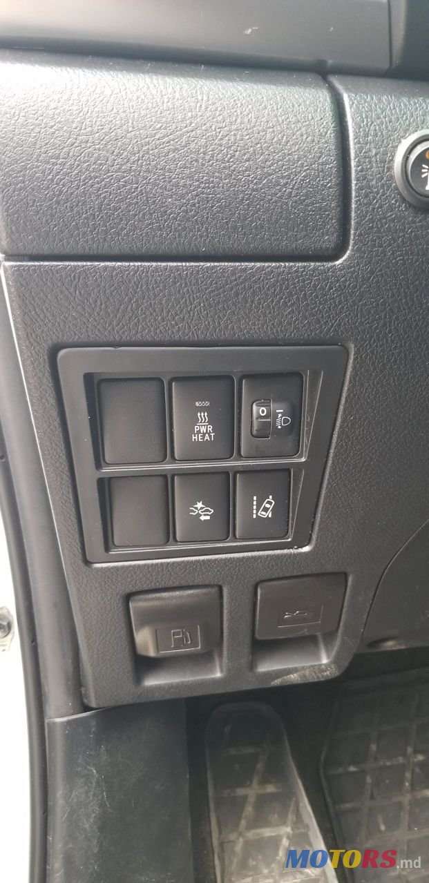 2017' Toyota Hilux photo #3