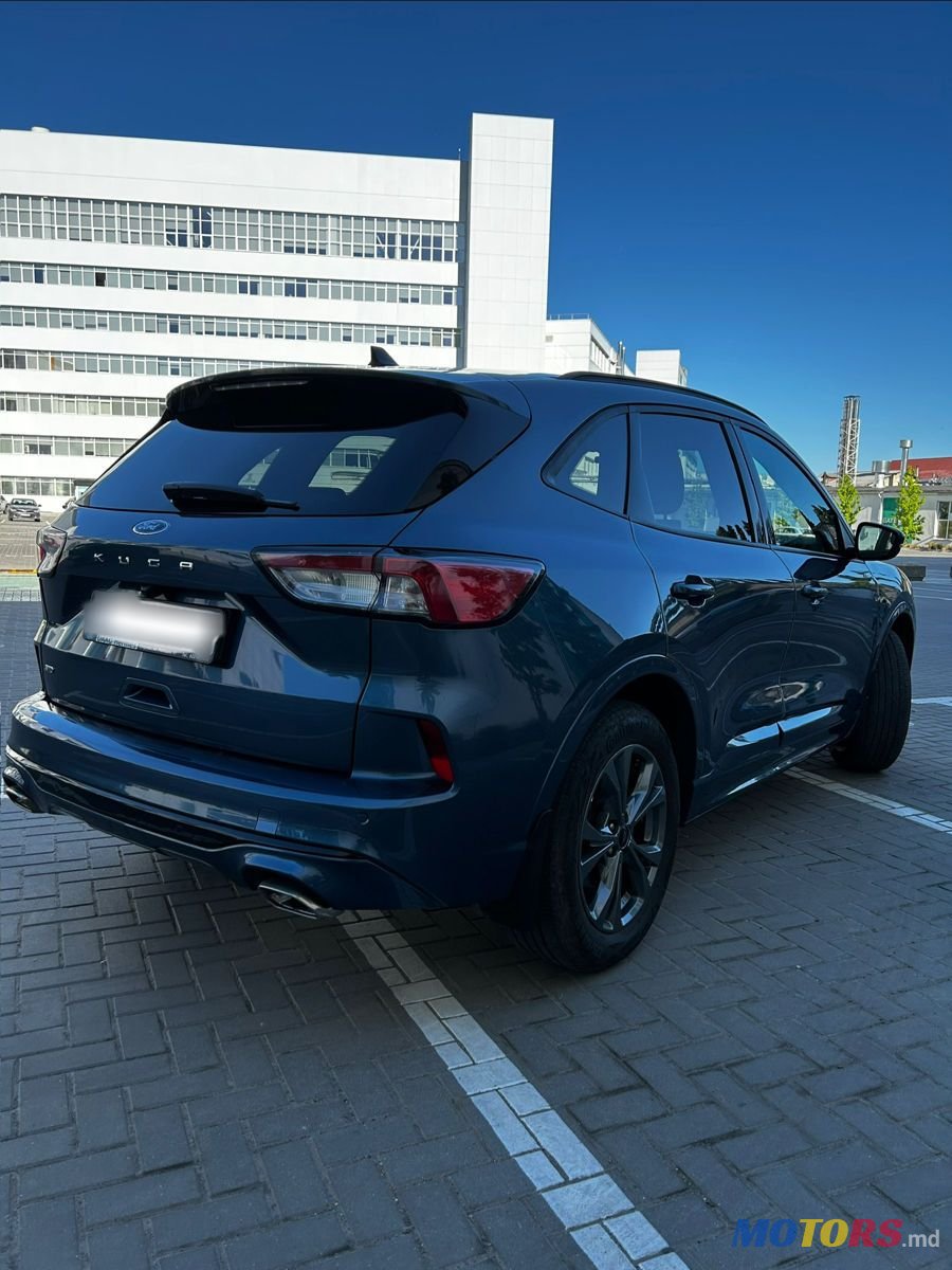 2023' Ford Kuga photo #3