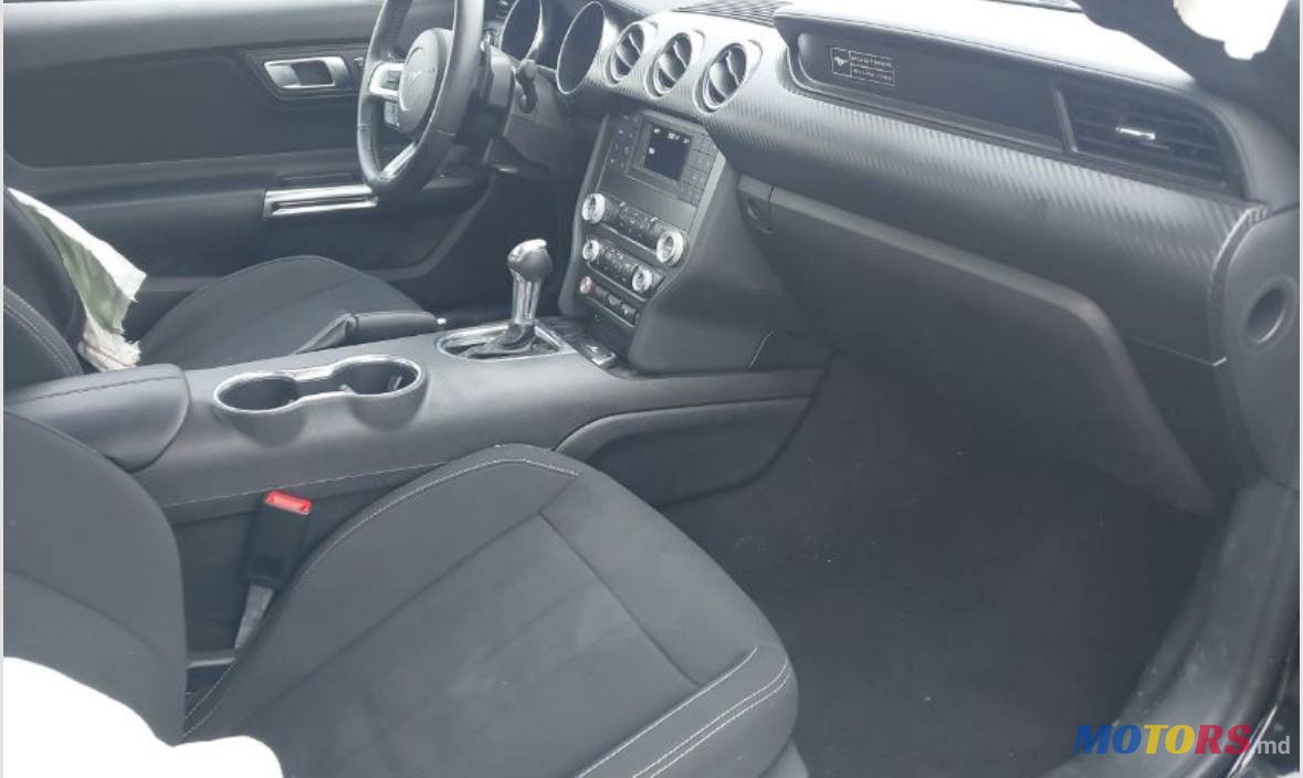 2020' Ford Mustang ECOBOOST FASTBACK photo #4