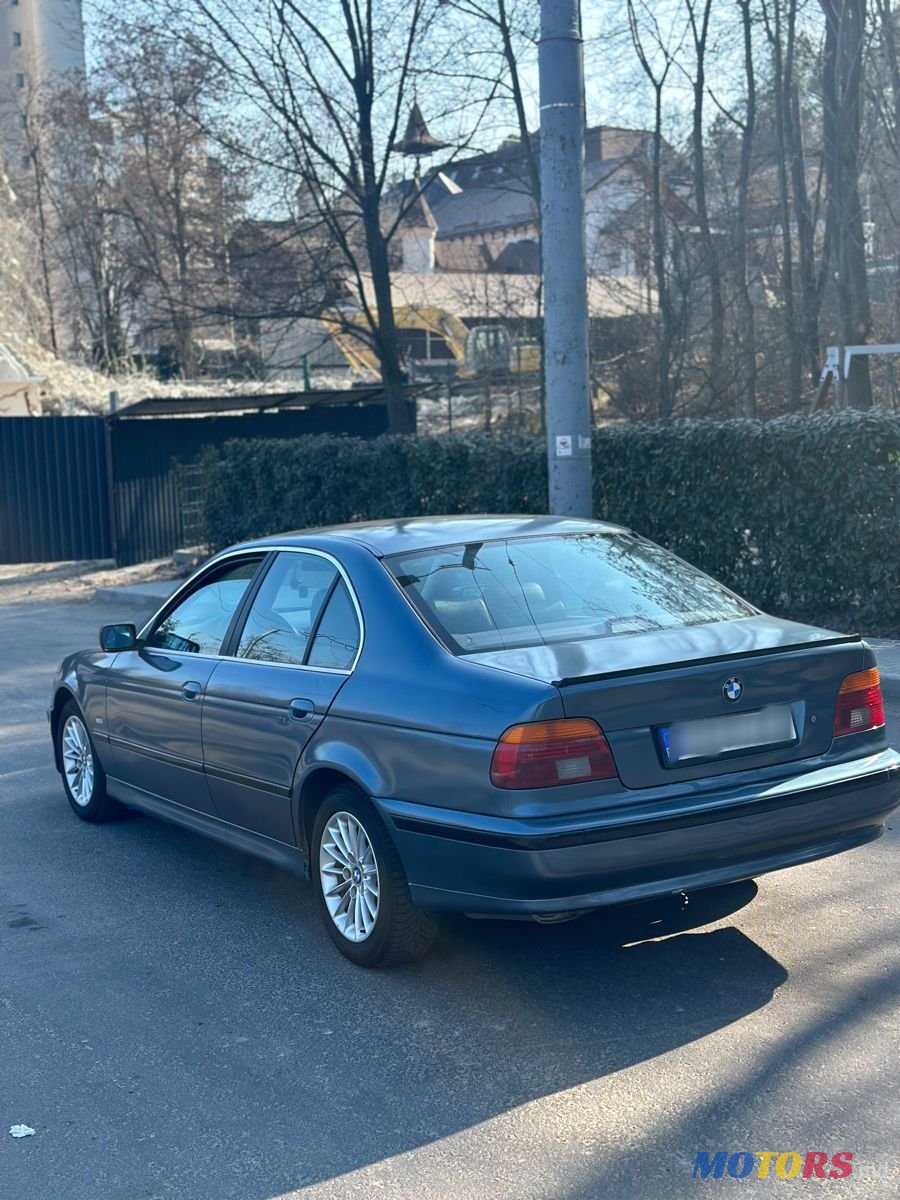 2002' BMW 5 Series photo #1