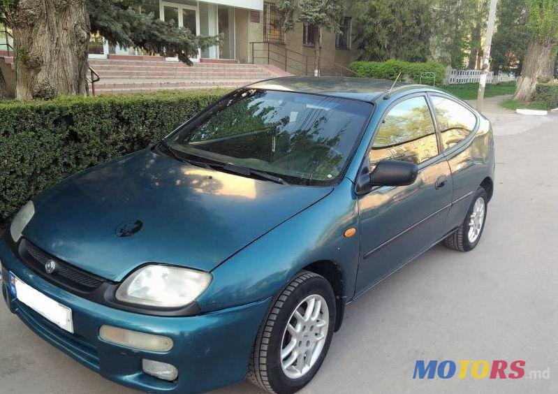 1997' Mazda 323 photo #1