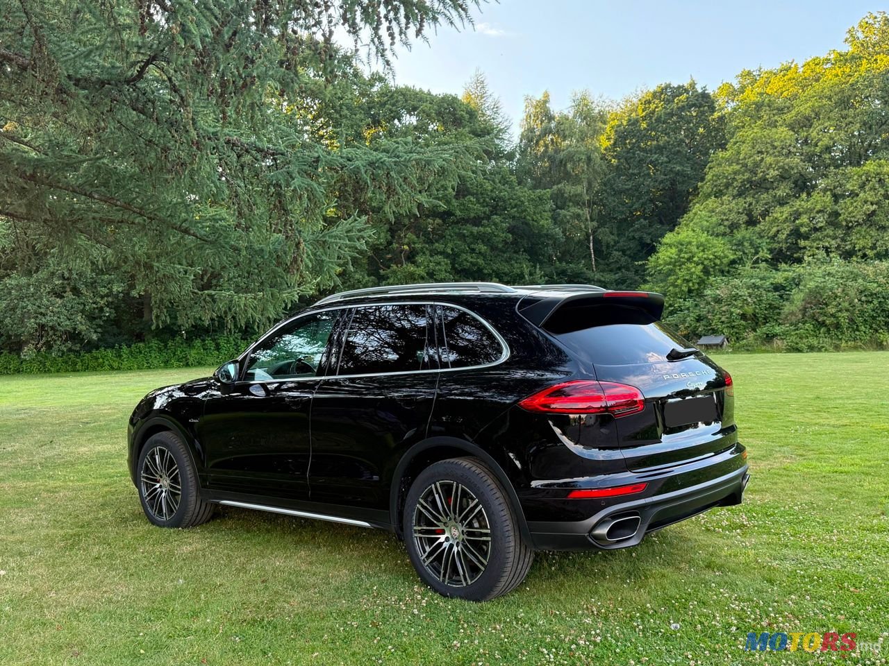 2015' Porsche Cayenne photo #5