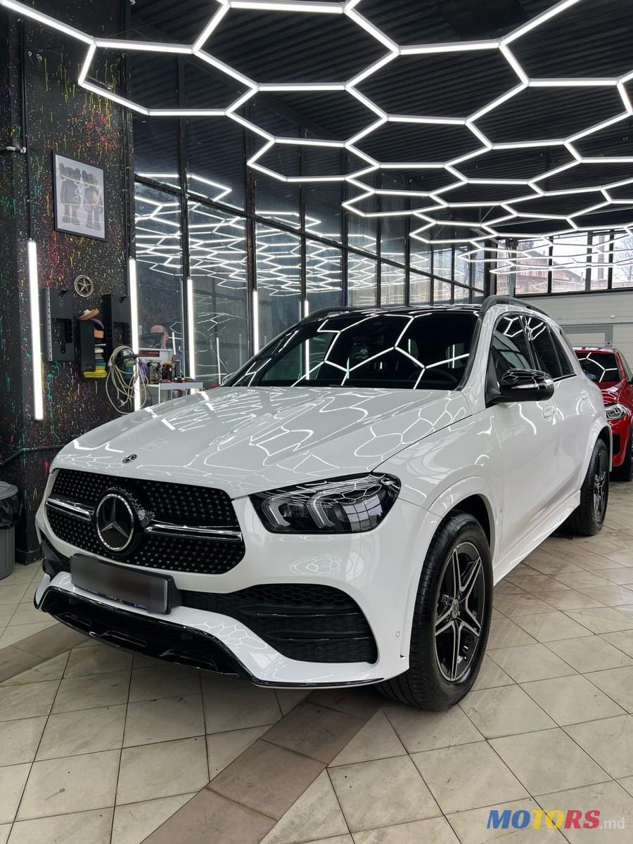 2020' Mercedes-Benz GLE photo #2