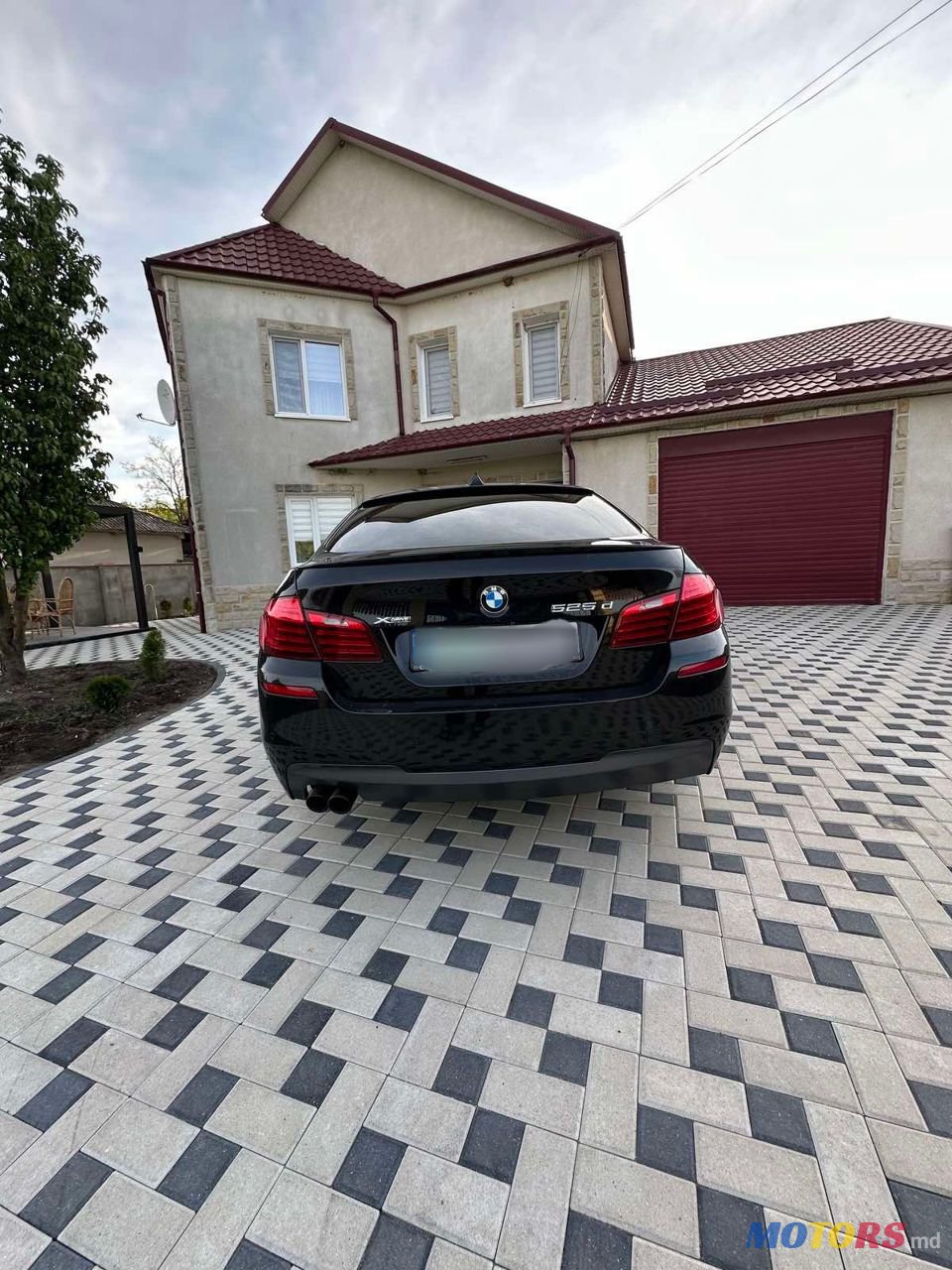 2014' BMW 5 Series photo #2