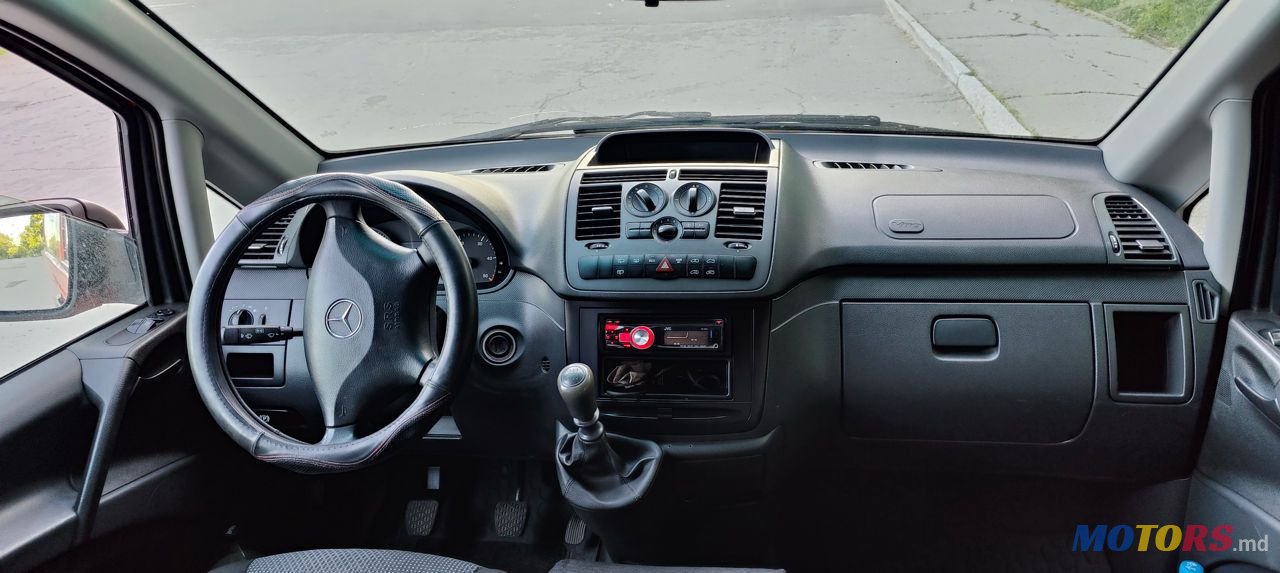 2012' Mercedes-Benz Vito photo #6