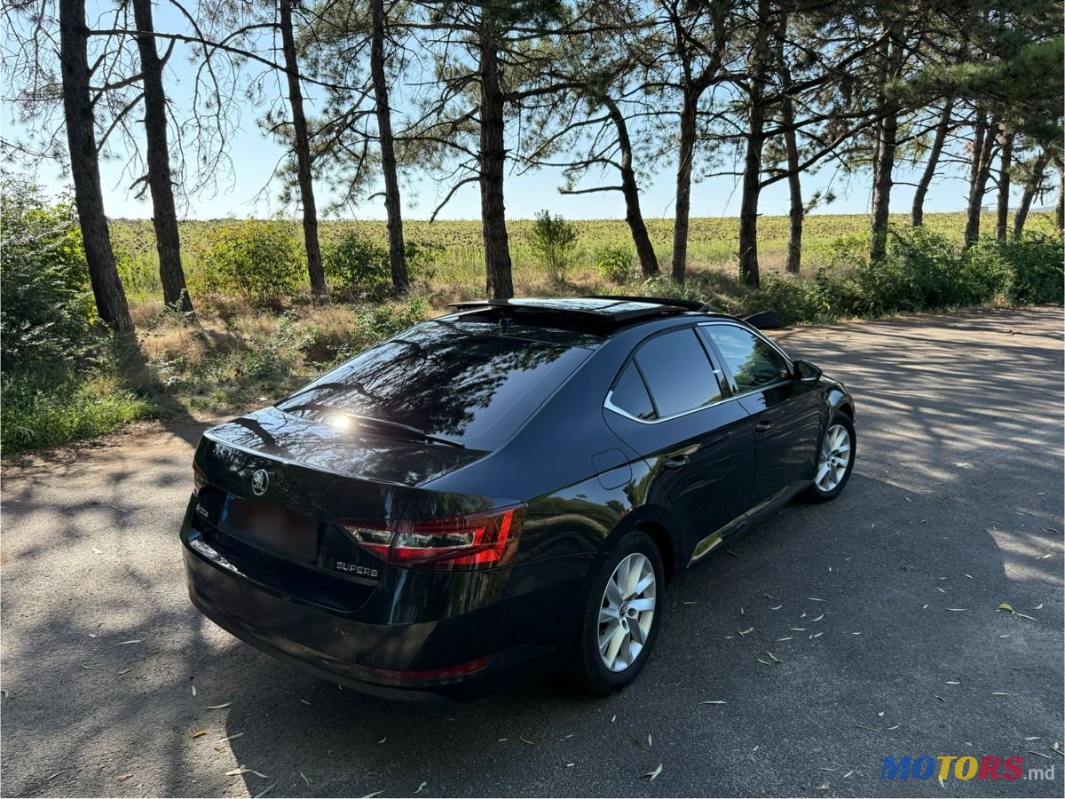 2018' Skoda Superb photo #3