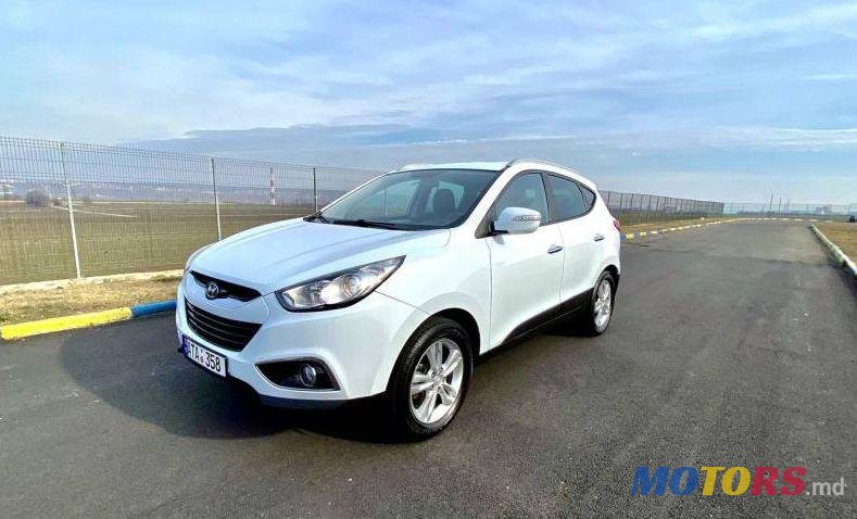 2010' Hyundai Tucson photo #1