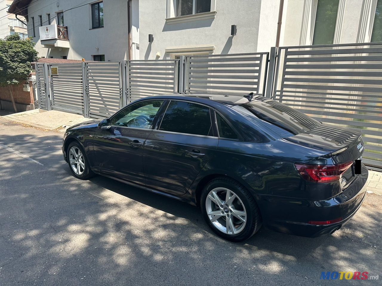 2017' Audi A4 photo #2