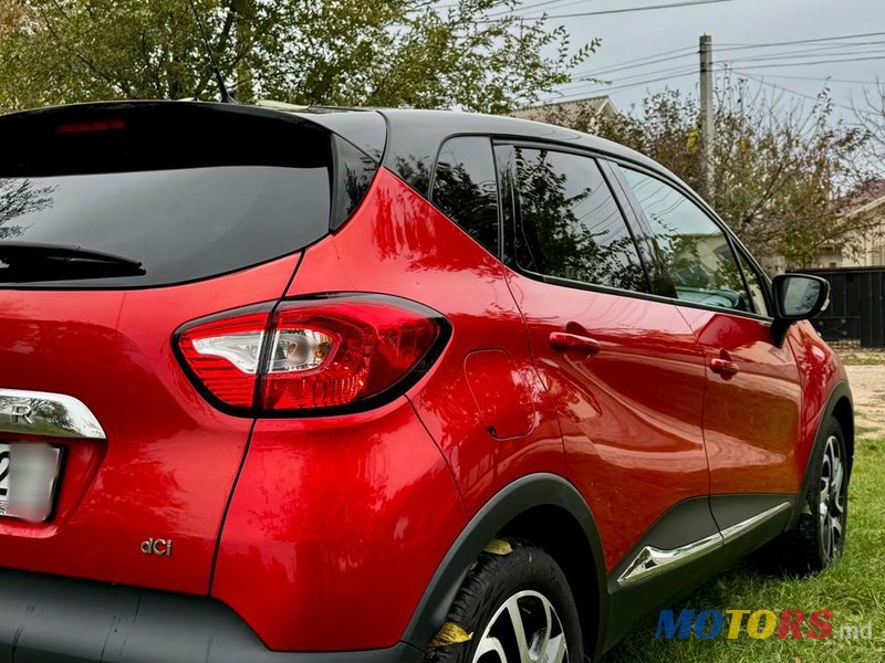 2015' Renault Captur photo #4