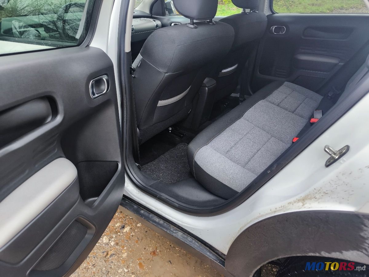 2019' Citroen C4 Cactus photo #6