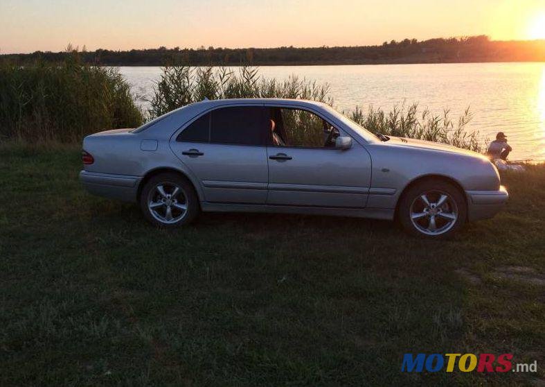 1998' Mercedes-Benz E photo #1