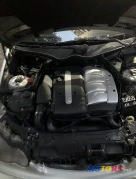 2001' Mercedes-Benz C photo #3