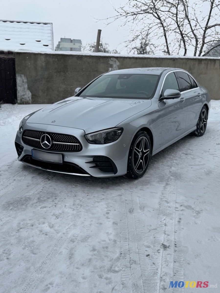 2020' Mercedes-Benz E-Class photo #2