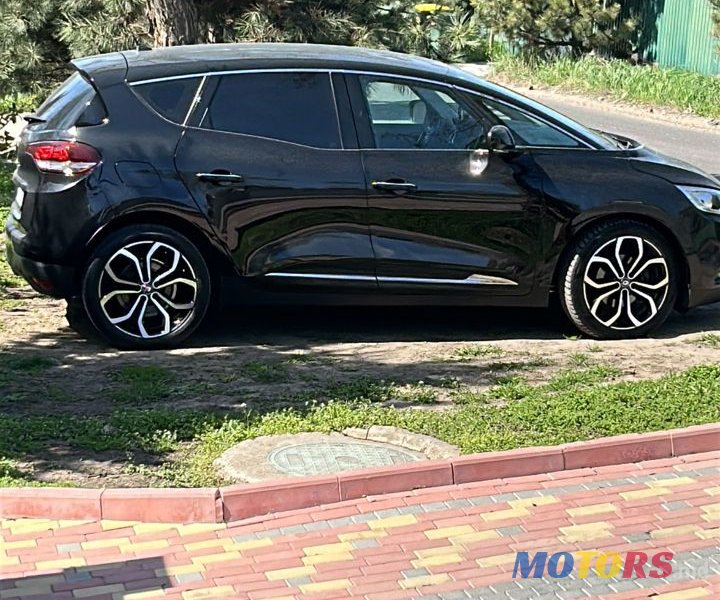 2017' Renault Scenic photo #1