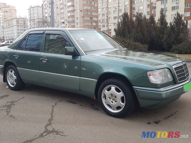 1994' Mercedes-Benz E Класс photo #3