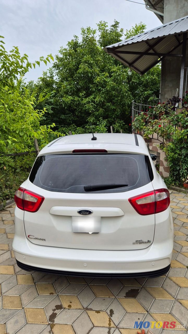 2013' Ford C-MAX photo #2