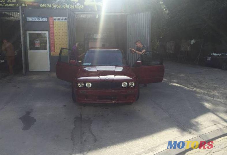 1989' BMW 3 photo #1
