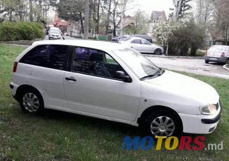 2001' SEAT Ibiza photo #3
