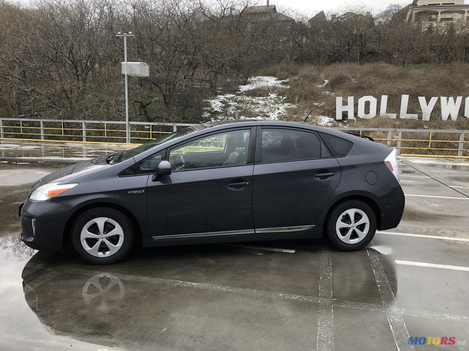 2014' Toyota Prius photo #2