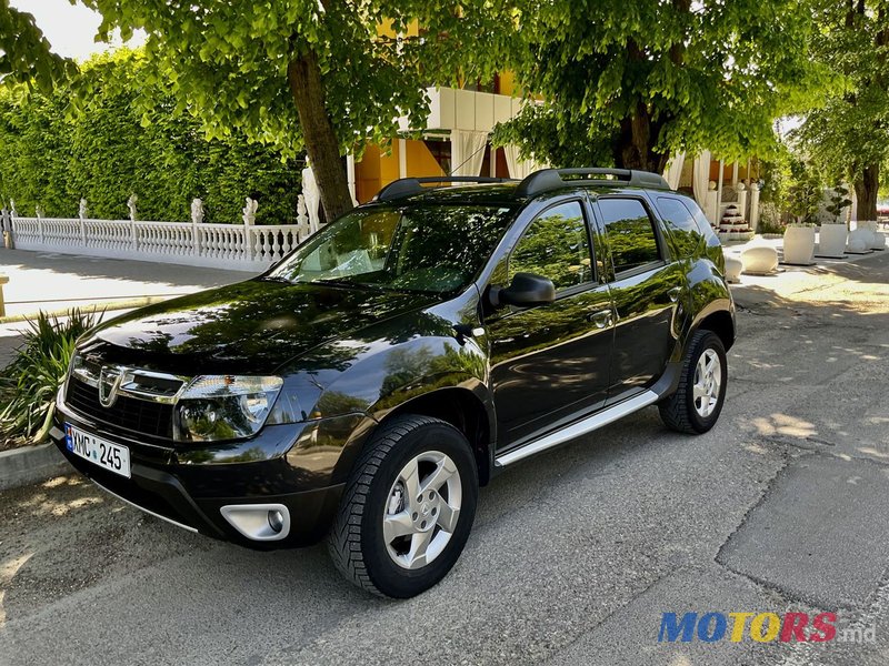 2013' Dacia Duster photo #2