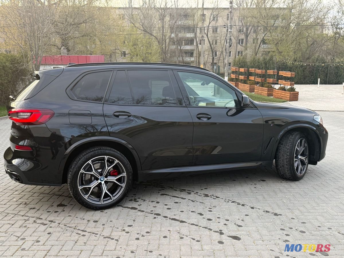 2022' BMW X5 photo #3