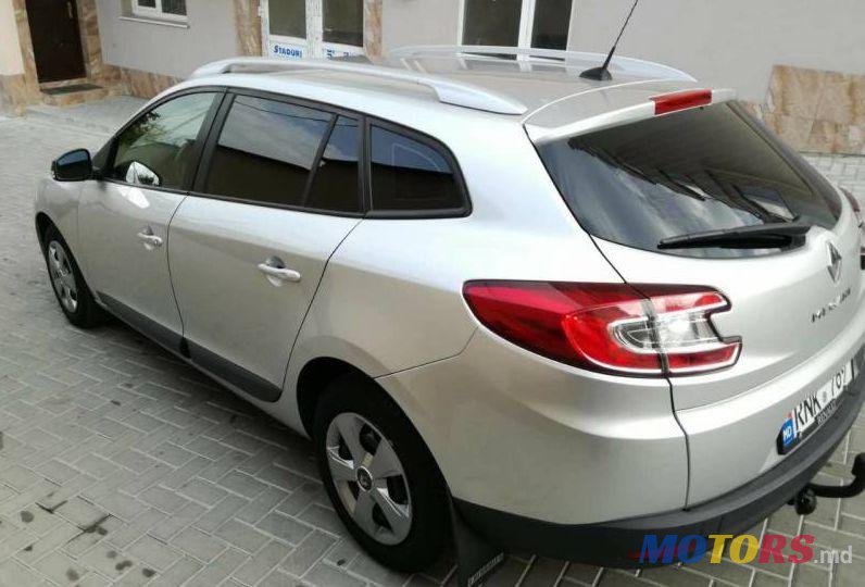 2010' Renault Megane photo #2