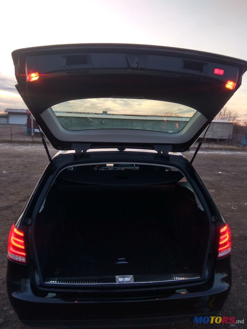 2014' Mercedes-Benz E Класс photo #3