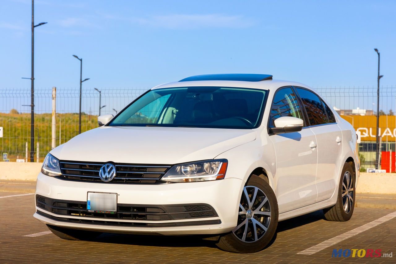 2016' Volkswagen Jetta photo #6