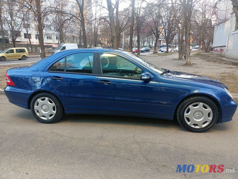 2005' Mercedes-Benz C-Class photo #1