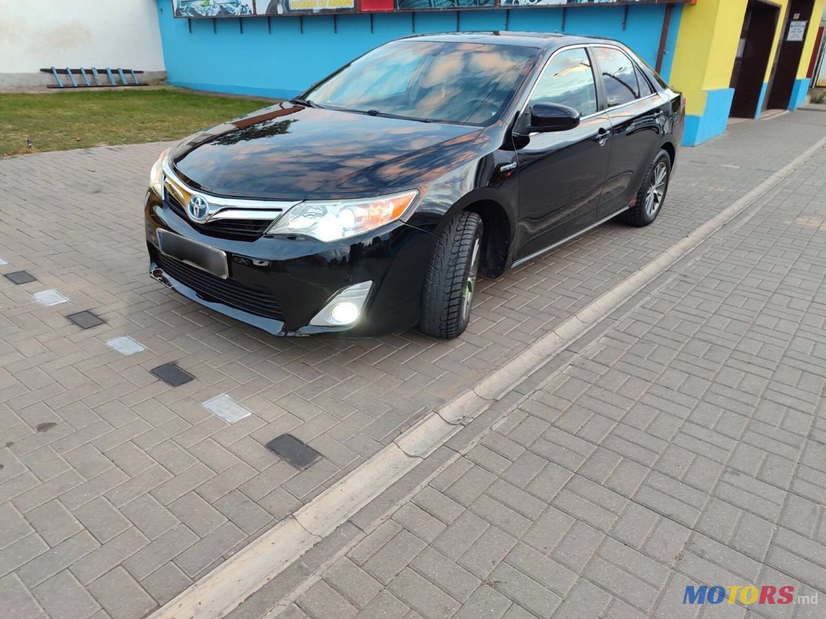 2013' Toyota Camry photo #1