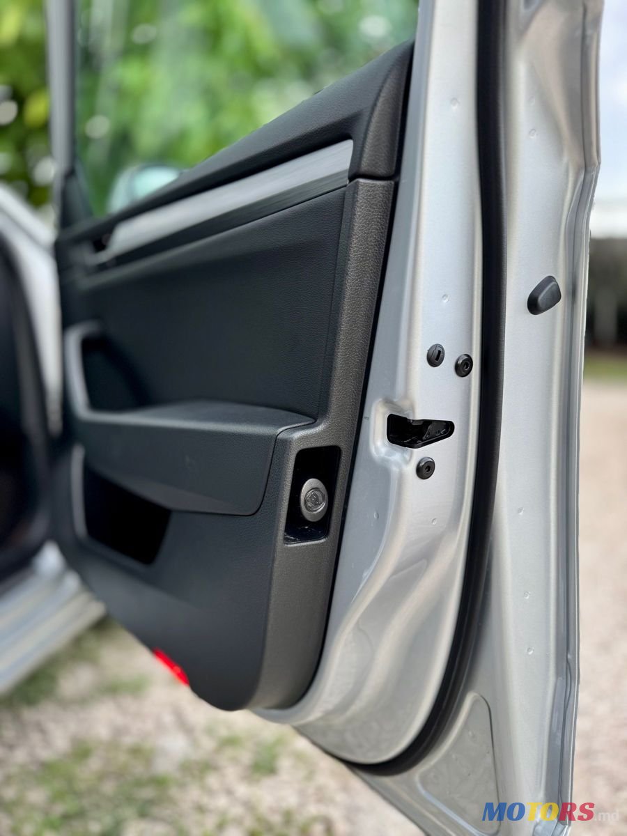 2019' Skoda Superb photo #5