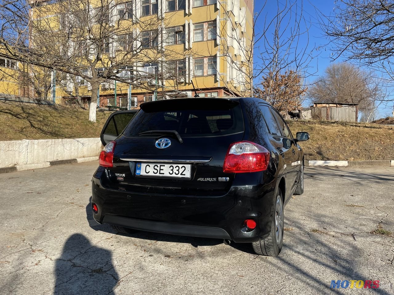 2011' Toyota Auris photo #6