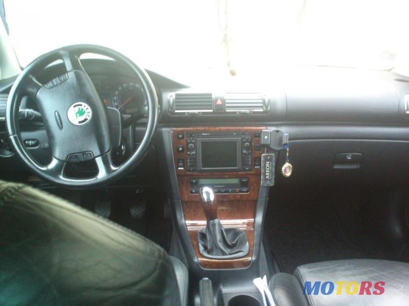 2004' Skoda Superb photo #4