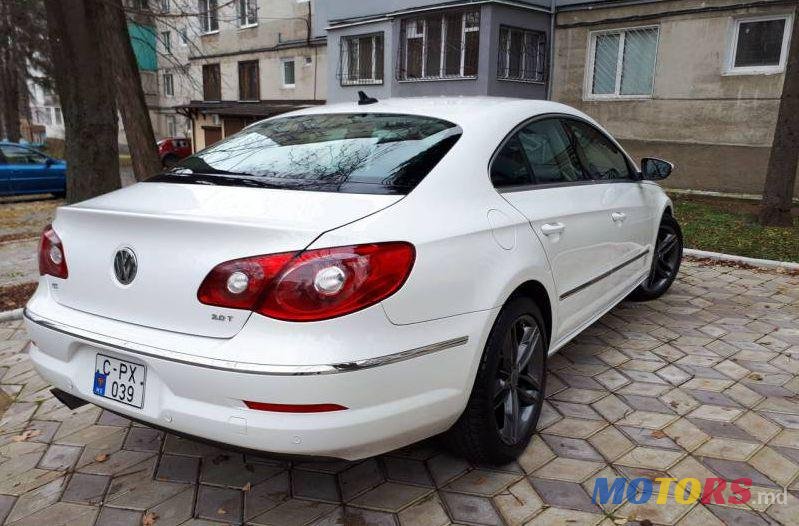 2010' Volkswagen Passat CC photo #2