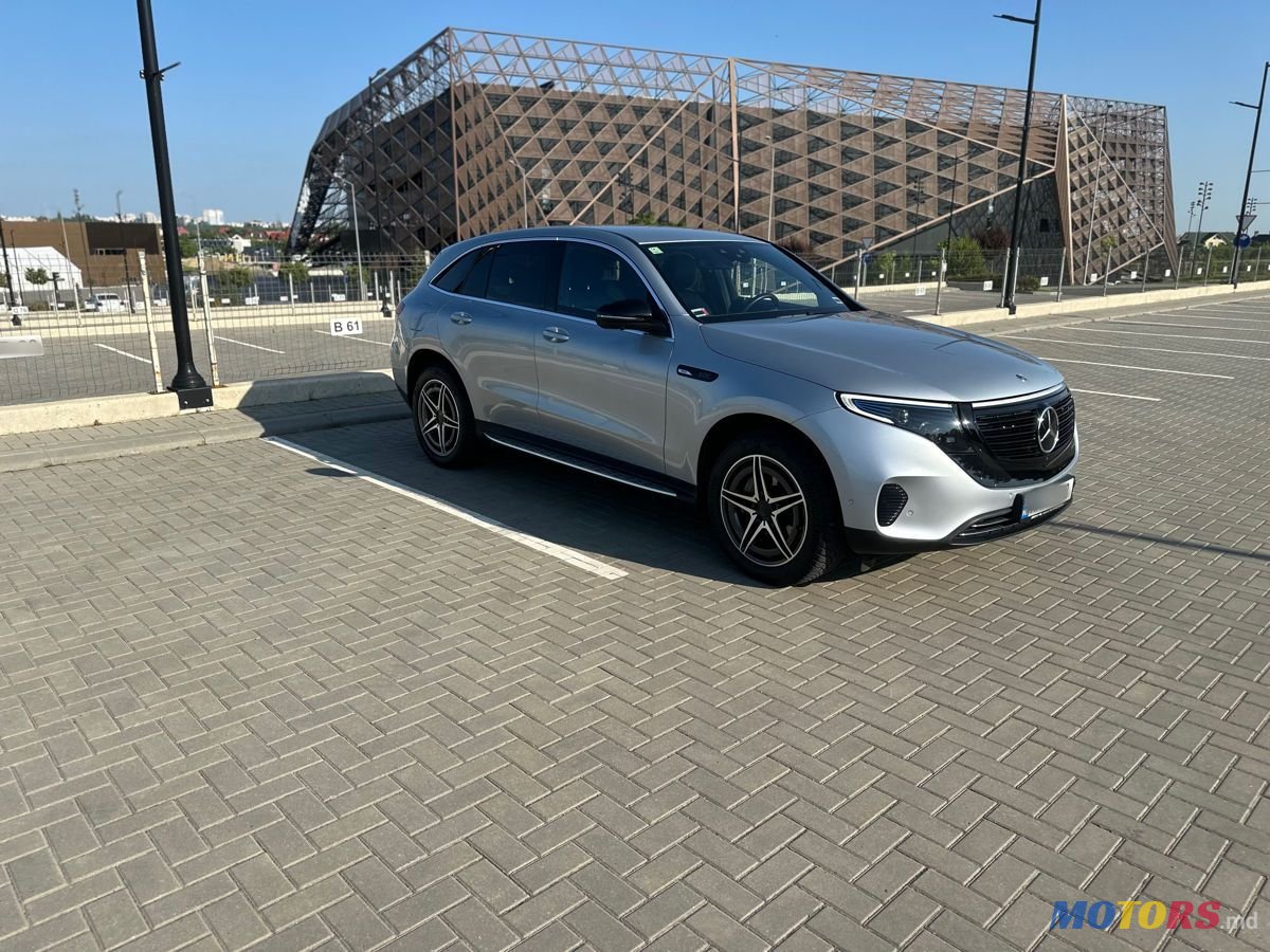 2019' Mercedes-Benz EQC photo #3
