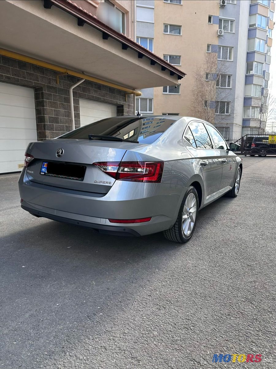 2017' Skoda Superb photo #3