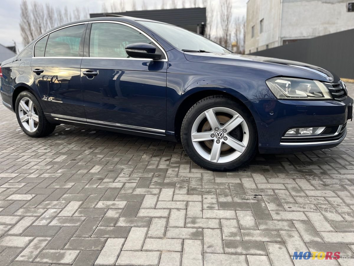 2014' Volkswagen Passat photo #1